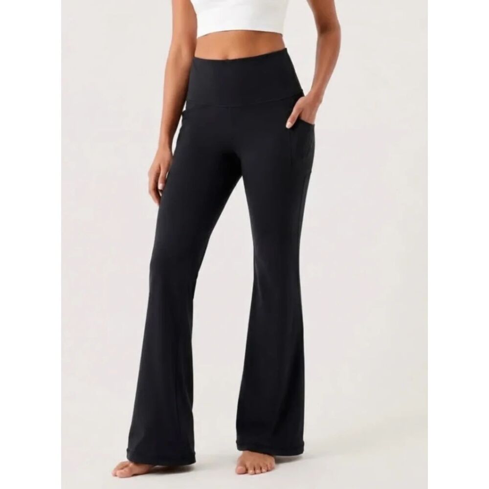 Athleta Salutation Stash Pocket Flare Pants in Black, Medium (D3)